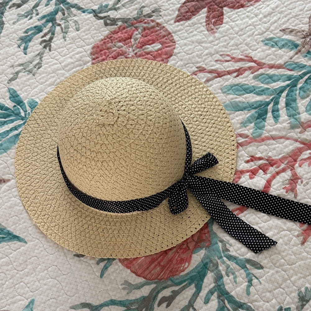 Beige Straw Hat with Black Polka Dot Ribbon